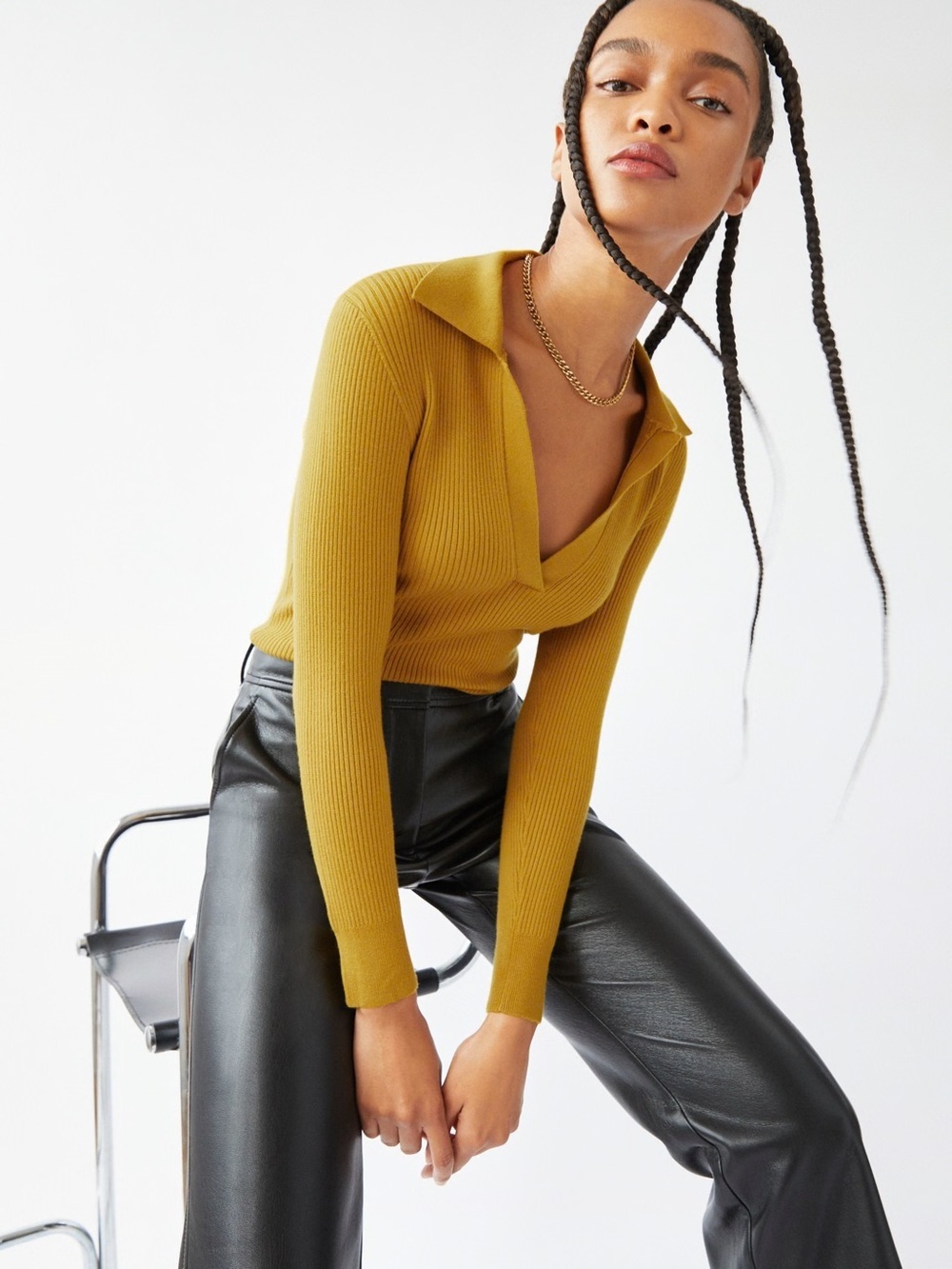 Aritzia Babaton McSweeney Sweater Dark Sumac Yellow Merino Wool Size Small